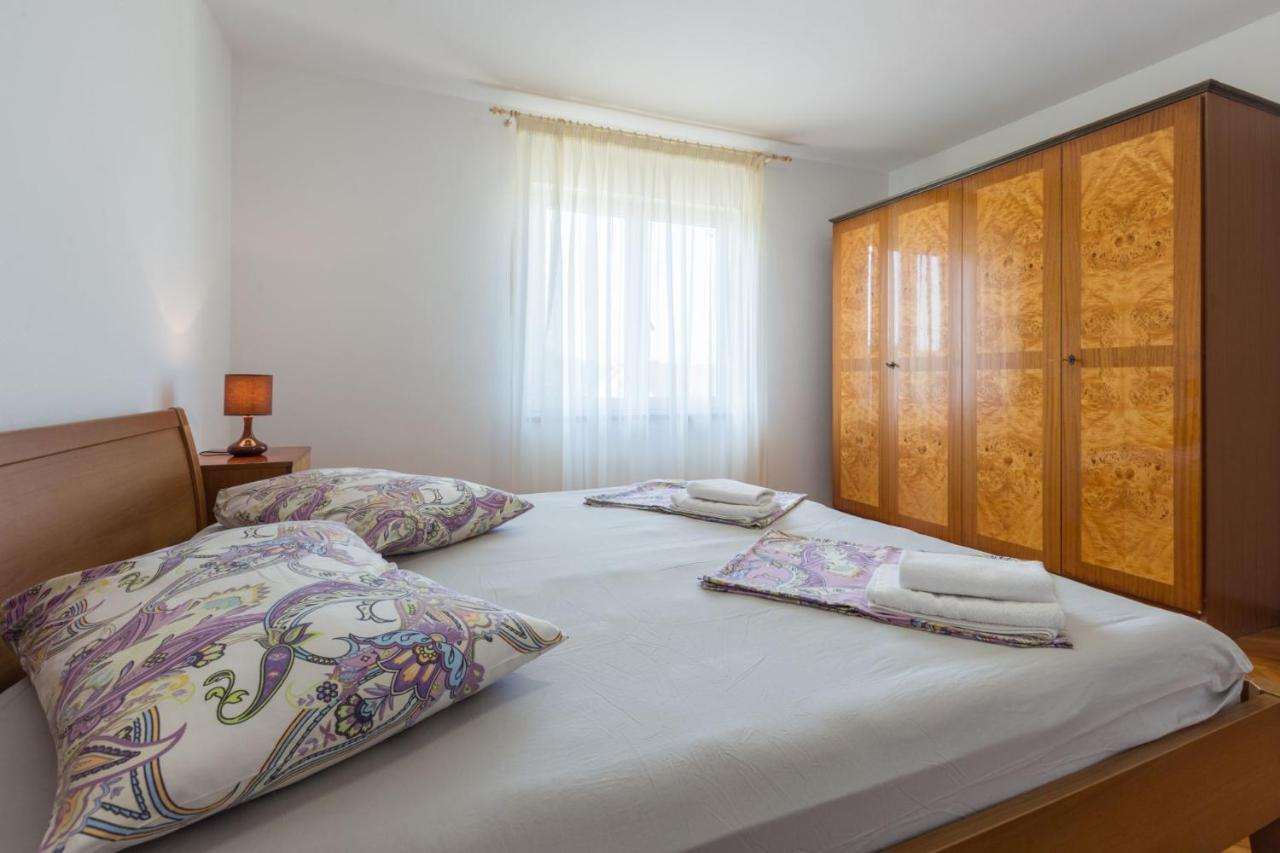 Lovely House Lindi In Πόρετς Εξωτερικό φωτογραφία