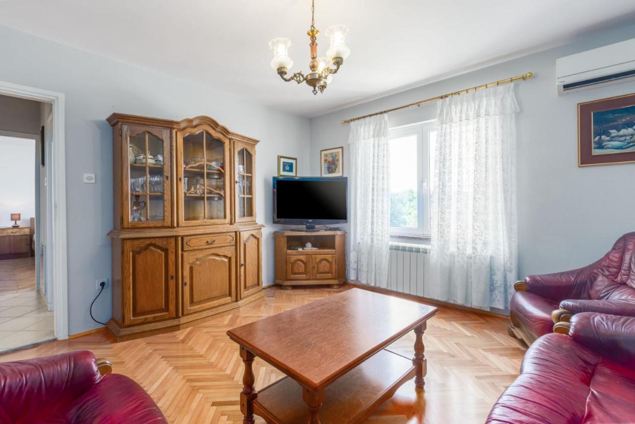 Lovely House Lindi In Πόρετς Εξωτερικό φωτογραφία
