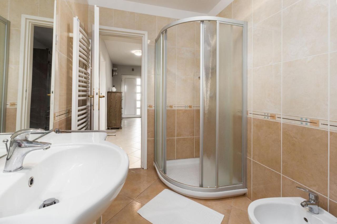 Lovely House Lindi In Πόρετς Εξωτερικό φωτογραφία