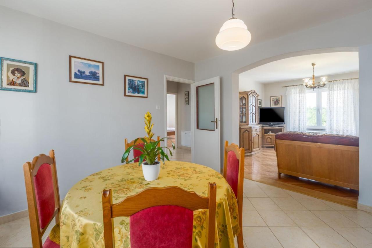 Lovely House Lindi In Πόρετς Εξωτερικό φωτογραφία