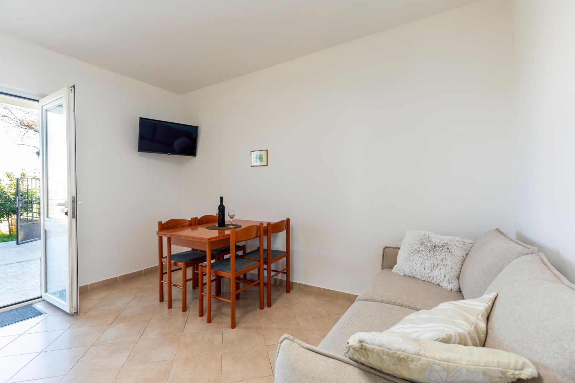 Lovely House Lindi In Πόρετς Εξωτερικό φωτογραφία