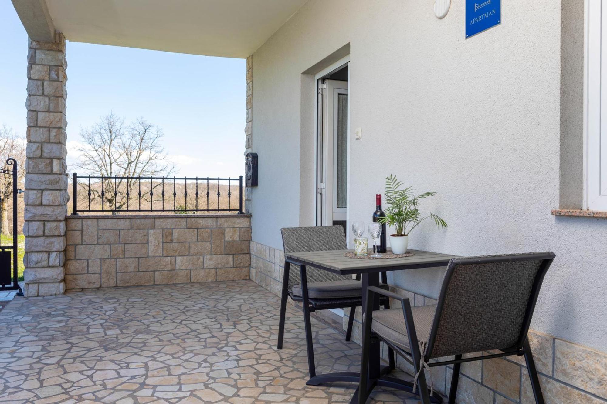 Lovely House Lindi In Πόρετς Εξωτερικό φωτογραφία